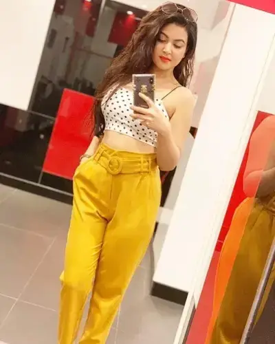Selsella Escort